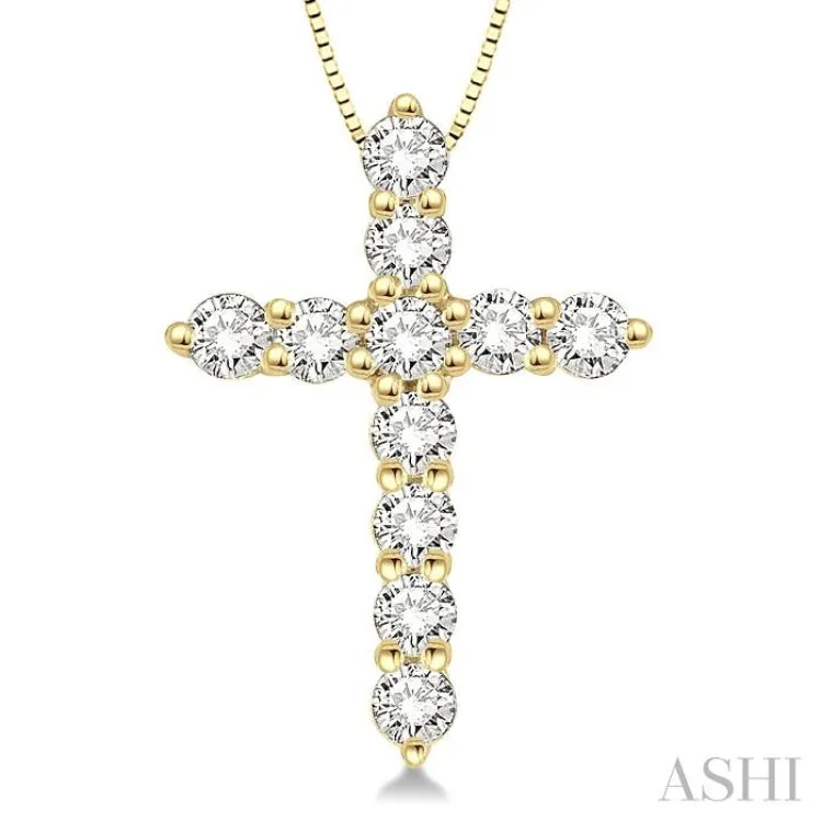 1/4 Ctw Round Cut Diamond Cross Pendant in 14K Yellow Gold with Chain