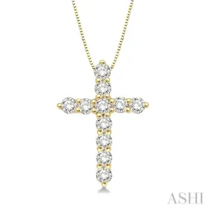 1/4 Ctw Round Cut Diamond Cross Pendant in 14K Yellow Gold with Chain