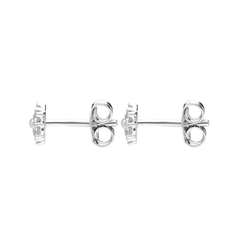 18ct White Gold 0.21ct Diamond Small Flower Stud Earrings D