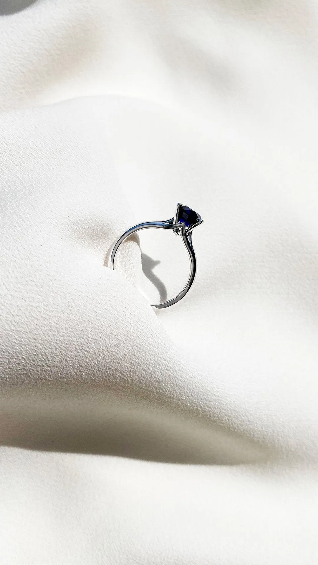 Caroline Ring 1.50ct Sapphire 18K White Gold