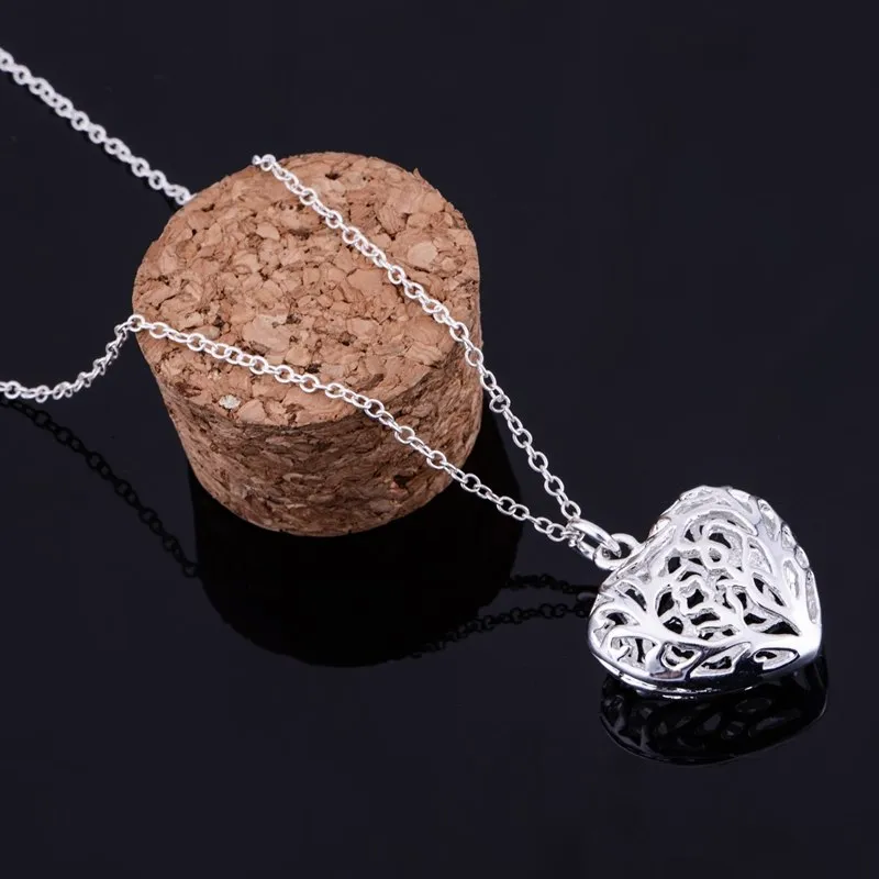 Cut Out Fancy Puffed Heart Silver Necklace For Woman