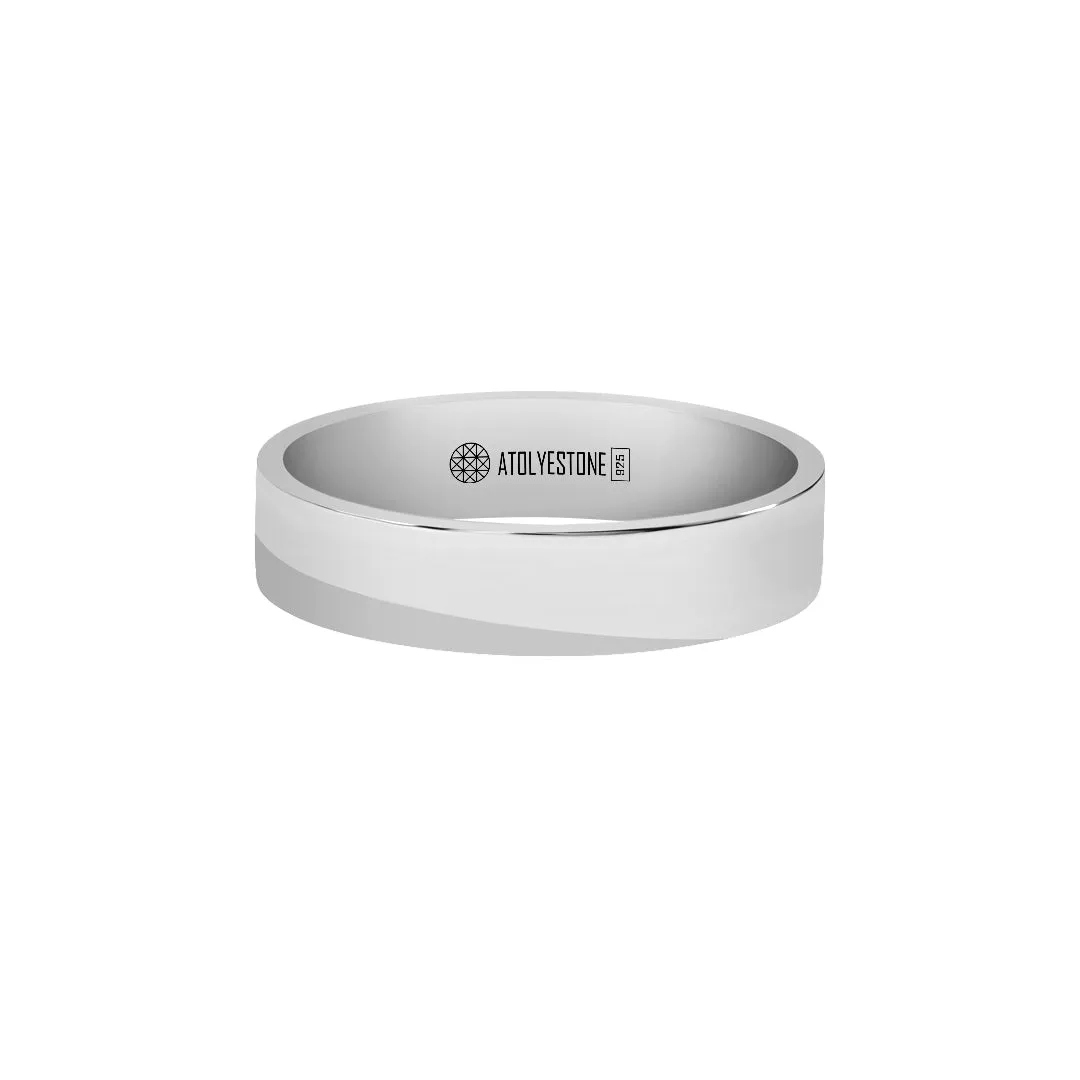 Flat Band Ring in Silver