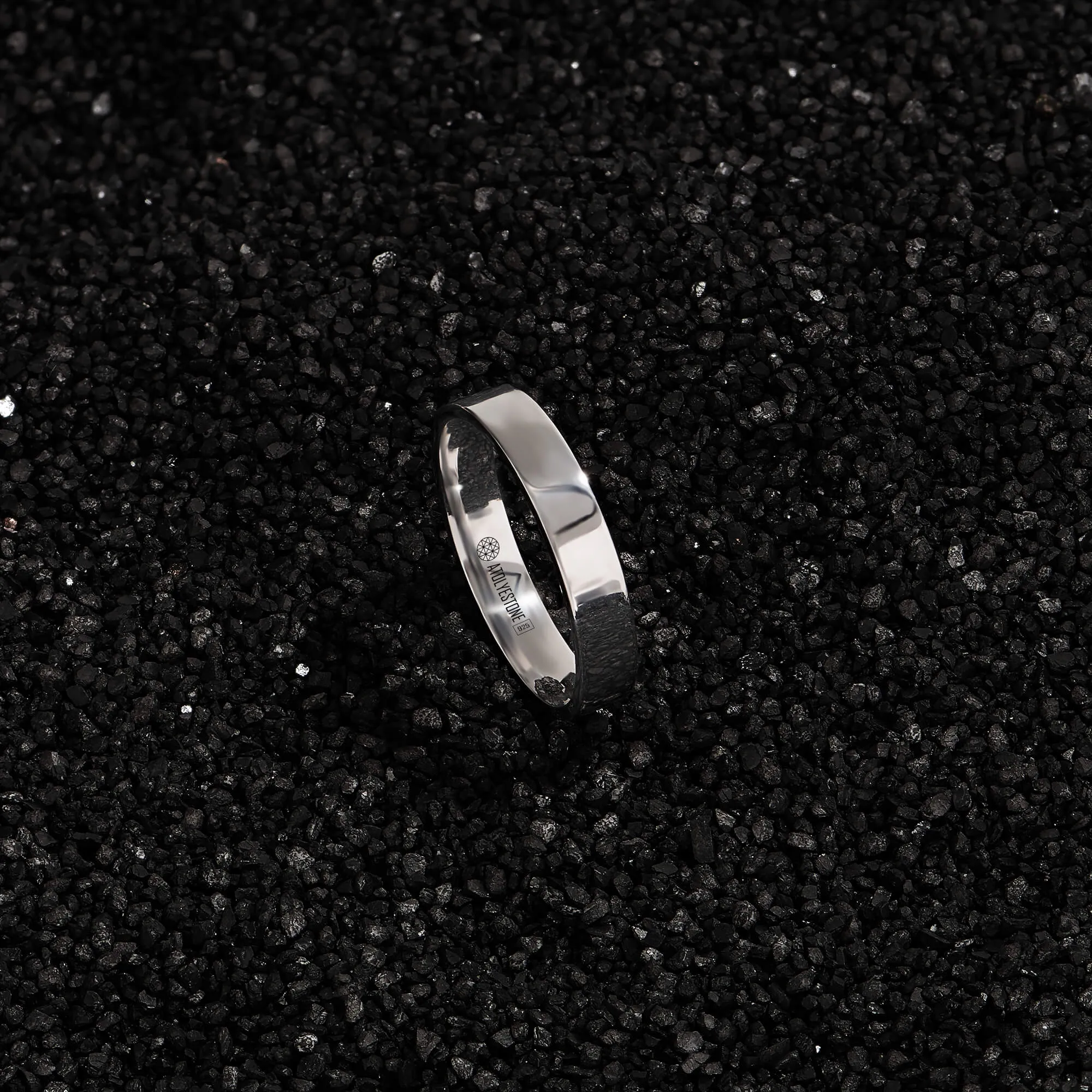 Flat Band Ring in Silver