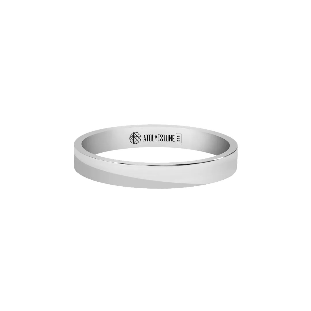 Flat Band Ring in Silver