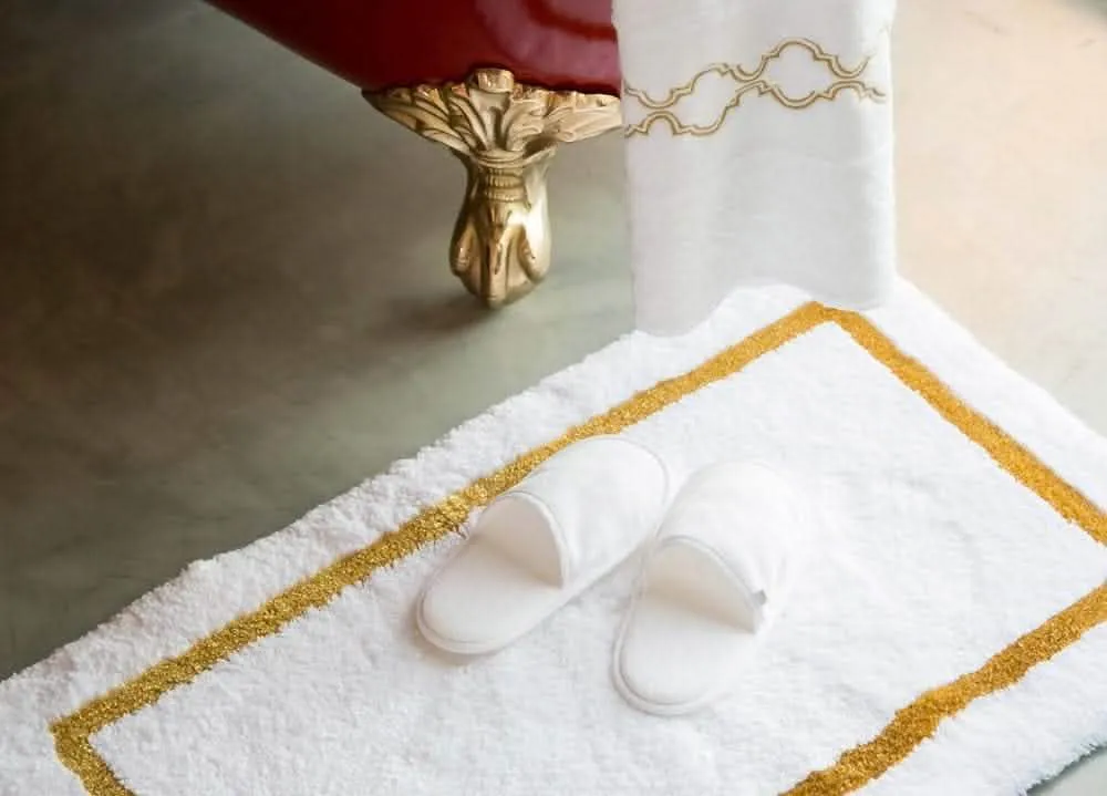 Karat Bath Rug