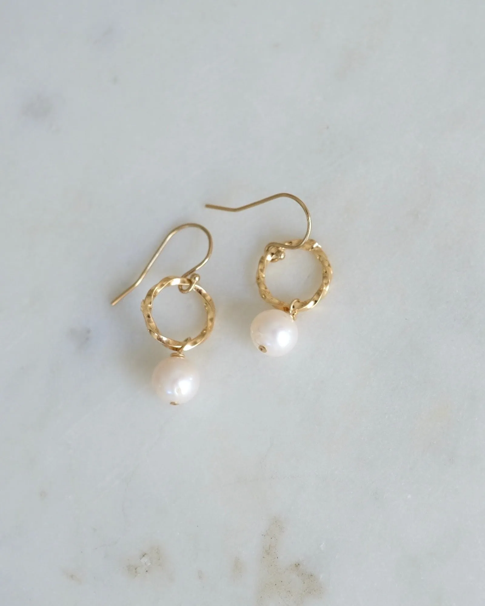 Pearl Round twist Earrings