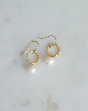 Pearl Round twist Earrings