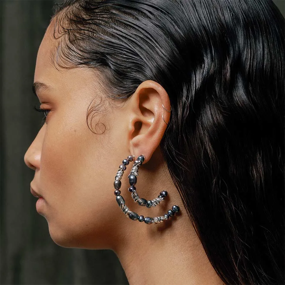 RUTHLESS. Barbed Wire & Black Pearl Hoop Earrings - Silver