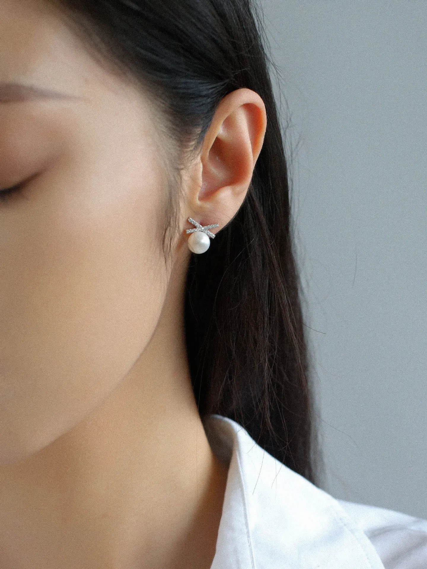 Sparkling X-Shaped Pearl Stud Earrings