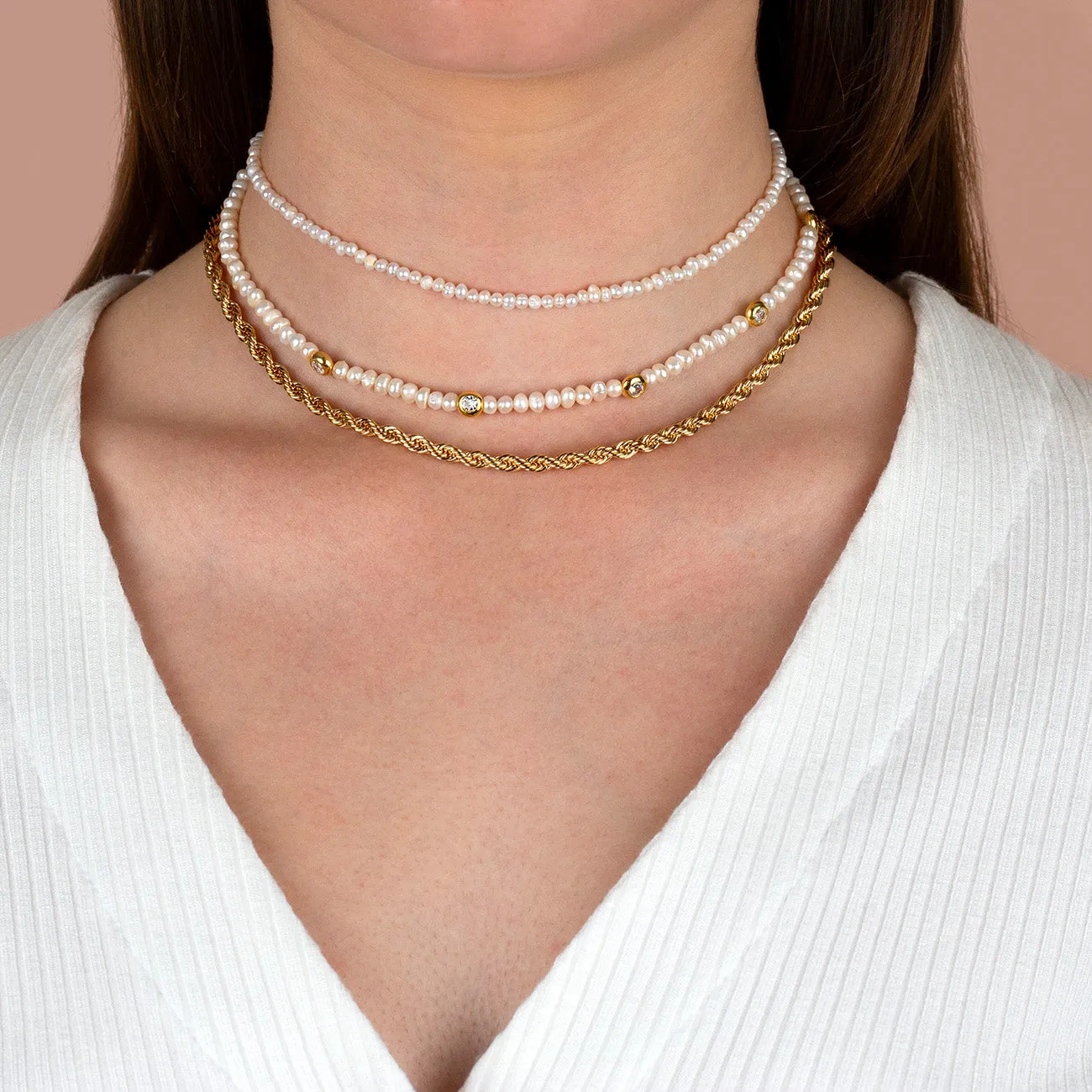 Tiny Pearl Choker