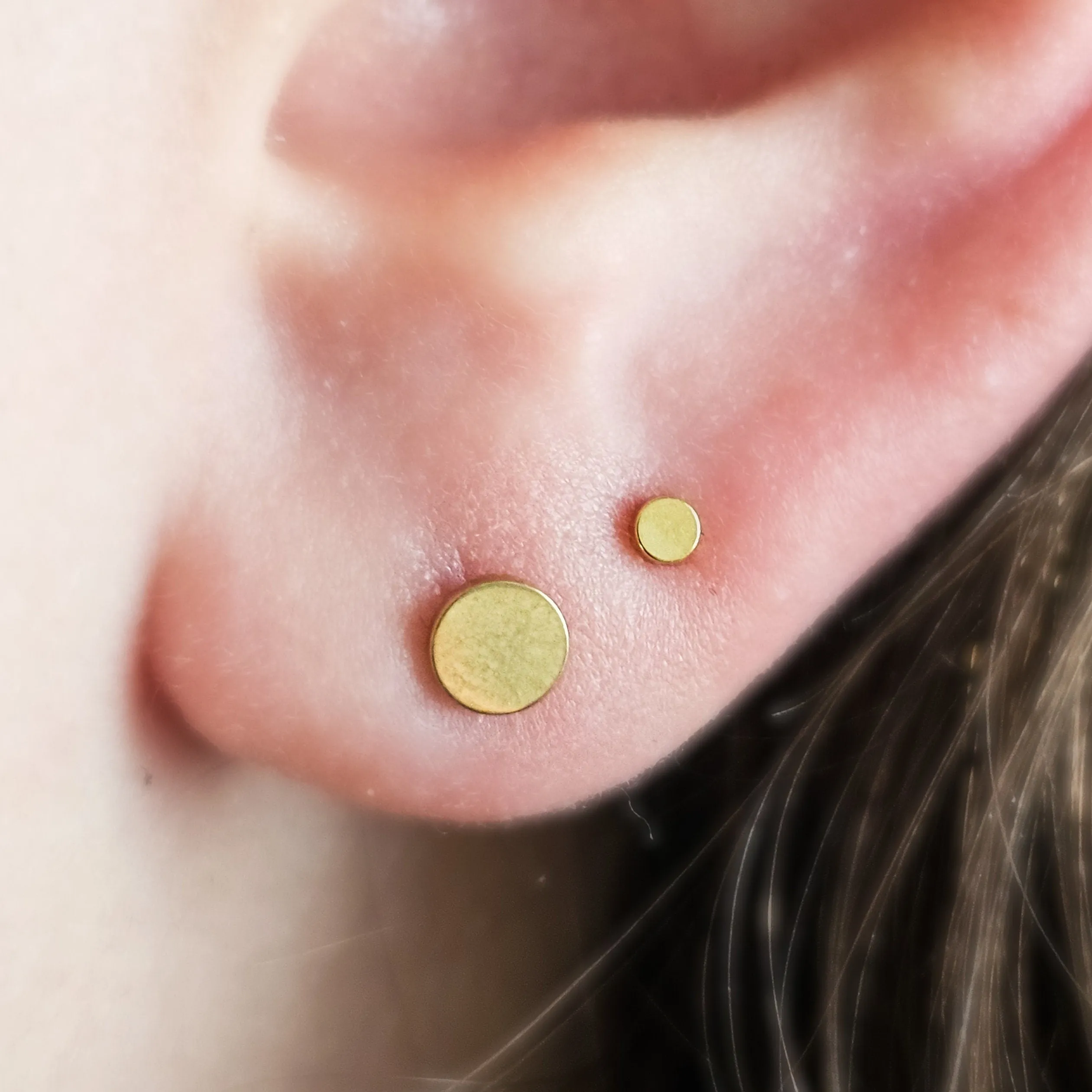 Titanium Dot Studs • Flat Back Nap Earrings